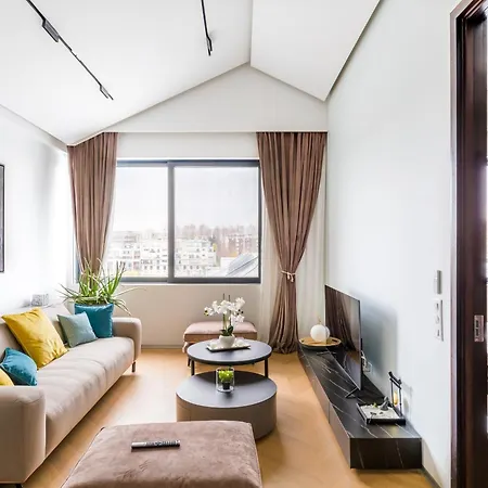 Appartement Luxueux Avec Vue Sur L'ile De La Jatte *